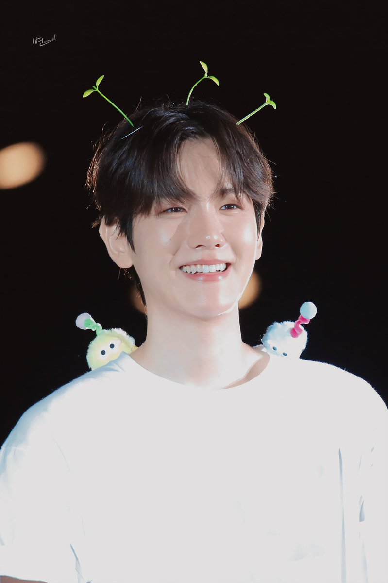 byun_moment's tweet photo. BAEKHYUN LONSDALEITE ASIA TOUR in HONG KONG
DAY 2 https://t.co/RbdFn4vzGQ