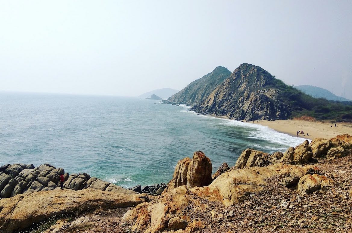 vizagweatherma9's tweet photo. Here is the indian version of California 😁👍 #Vizag https://t.co/J0Q5Ete5Eb