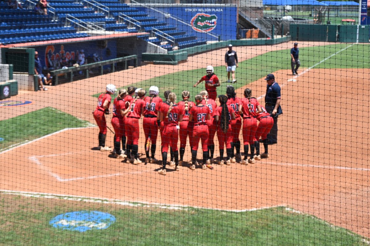 Impact_Taylor08's tweet photo. We present you the @PGFnetwork Show Me The Money 16U CHAMPIONS!!! 💵💰 These ladies showed up and showed out this weekend! Bats, pitching, defense and TOTAL team effort. We will enjoy this one for a few days, rest up and prepare for Top Gun this weekend! #MakeAnImpact #Champs https://t.co/IVuF6Ww8TG