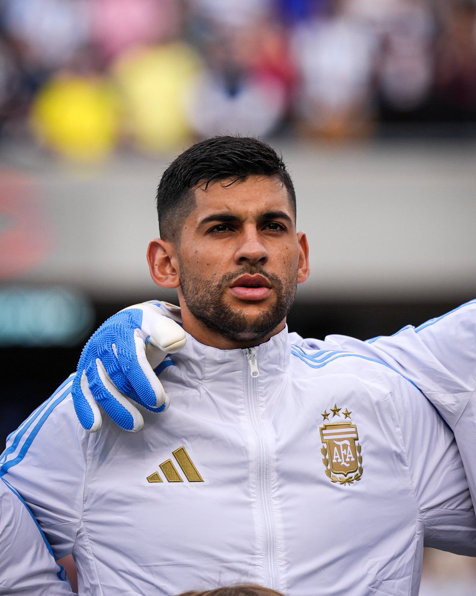 RoyNemer's tweet photo. My centre-back. 🇦🇷 https://t.co/Z3I4WbfgWL