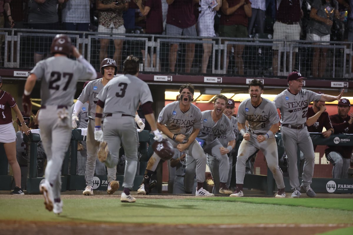 Feelin' grand😎

#GigEm