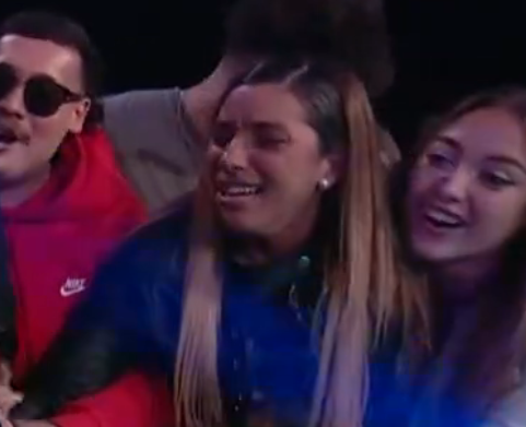 ElLauchaOkey's tweet photo. CATALINA LLORANDO. LA FOTO DE LA NOCHE #GranHermano https://t.co/4OHVlcZIcW