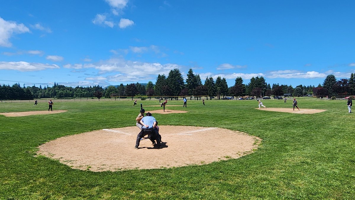 RuralBaseball's tweet photo. The Rural Baseball boys pulled off the rare double-doubleheader sweep at The Rock today.

Dirtbags 12, Grays Harbor 2
Dirtbags 13, Grays Harbor 3
RiverPigs 5, 360 Baseball Club 1
RiverPigs 12, Twin Cities 2

That's a heckuva day, with players running back and forth between games. https://t.co/CFMO3jrkZt