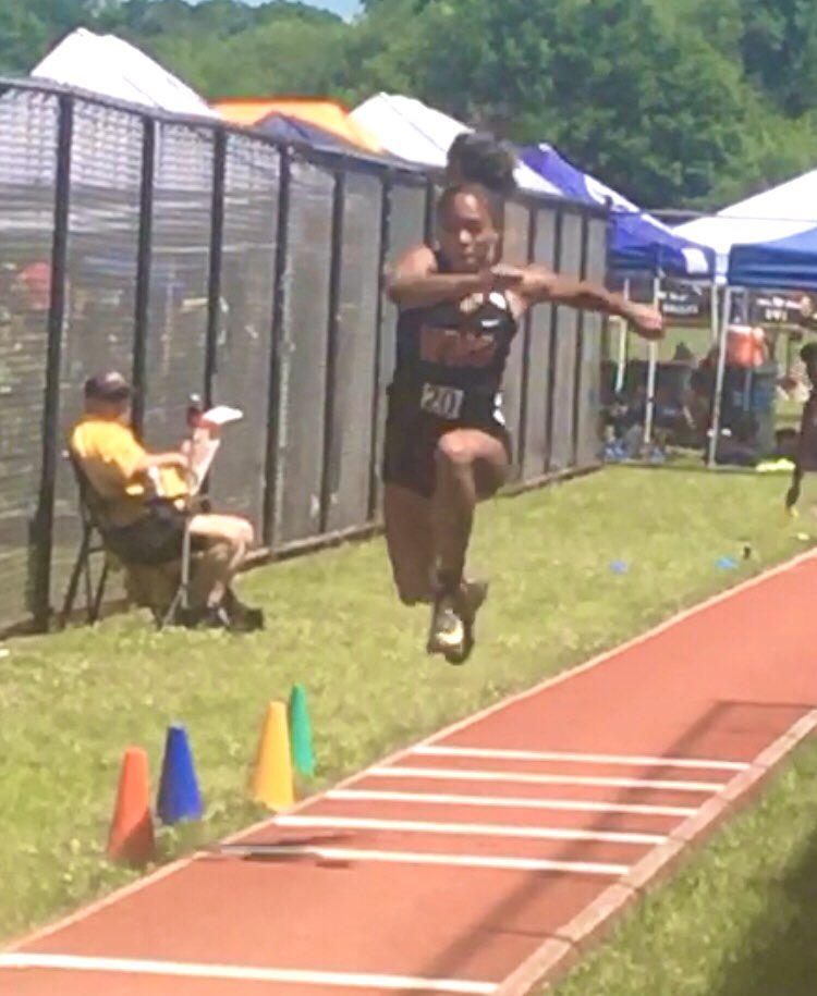 WoodbridgeTrackField tweet media