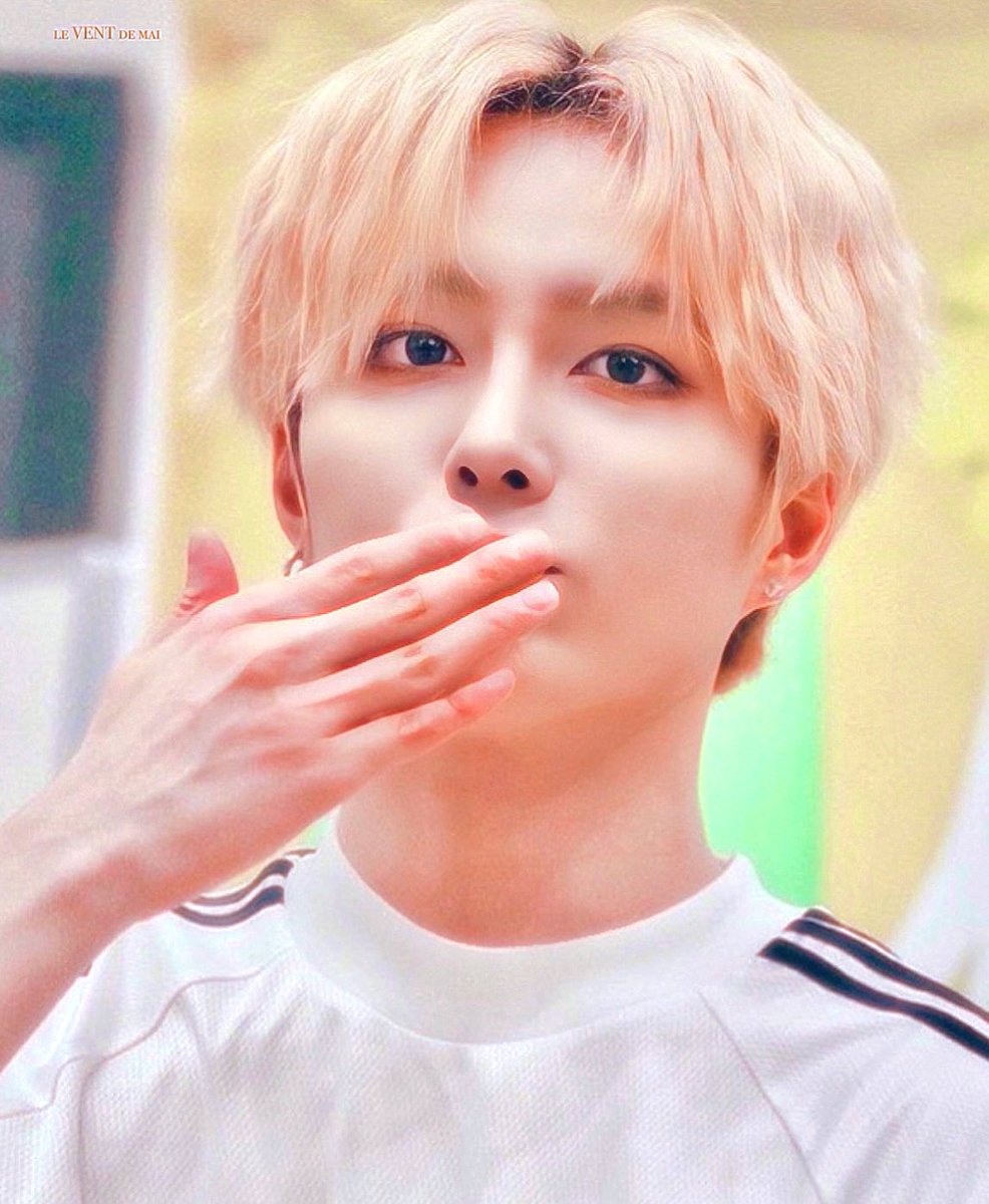 lavinyou_'s tweet photo. 240414

🥨🐱

#NINEi #ナインアイ #나인아이 
#VAHN #バン #반 #김정우 https://t.co/aDrfXLfBvz