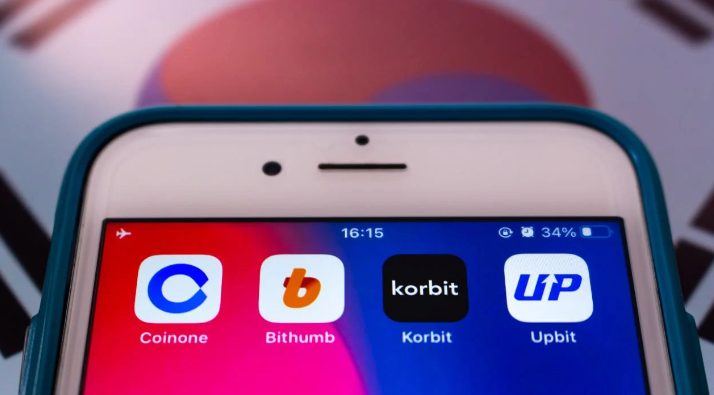 Bitcoin Premium in South Korea Increases, Reflecting Strong Local Demand

After falling below $70,000, bitcoin has stabilized above the $69,000 mark. In contrast, South Korea has seen a notable rise in the premium for bitcoin.

Our LFcoin, are swimming in this land of opportunity