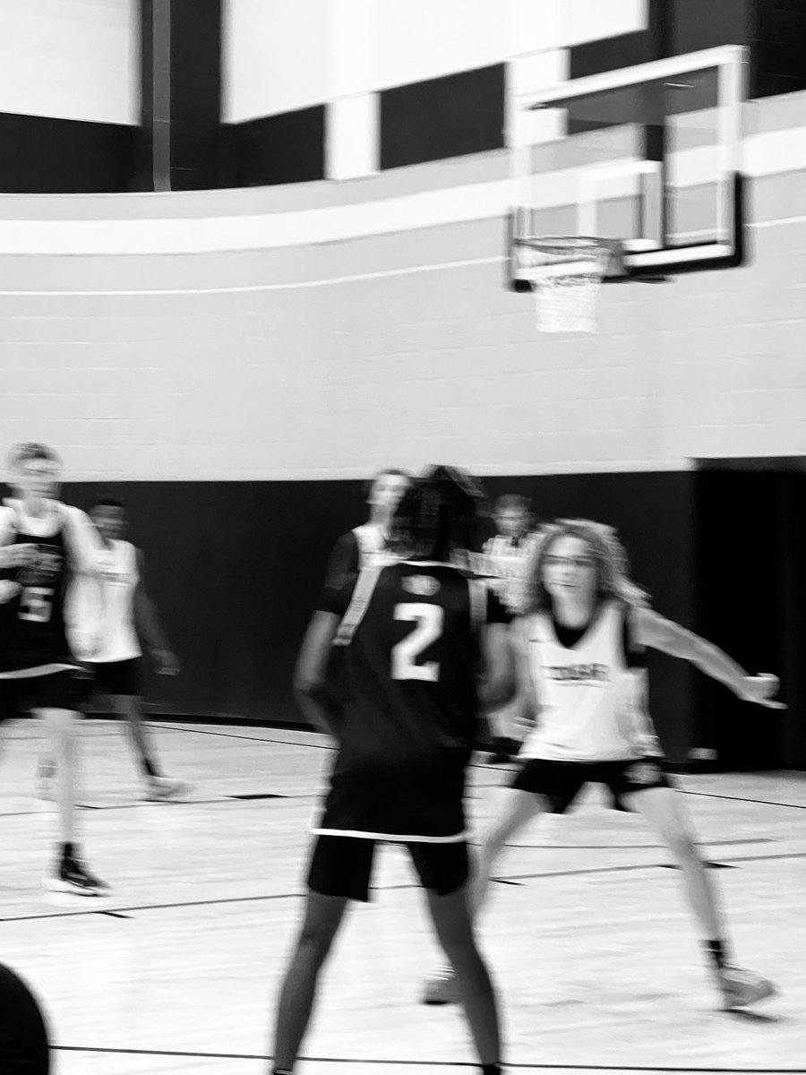 m_otww's tweet photo. had fun this weekend at @LindenwoodU! got to see a whole new level of the game and improve my skills. #basketball #bball #ballislife #tbhs #classof2028 #freshman https://t.co/I8K9hgjoHk