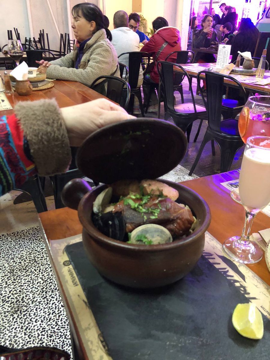 CorazonNortino's tweet photo. Küme Iyael !
Hoy almuerzo en el restaurante de comida Williche de @cloncomilla , ubicado en el Persa Biobio #WilliMapu https://t.co/eu82hDkiRC