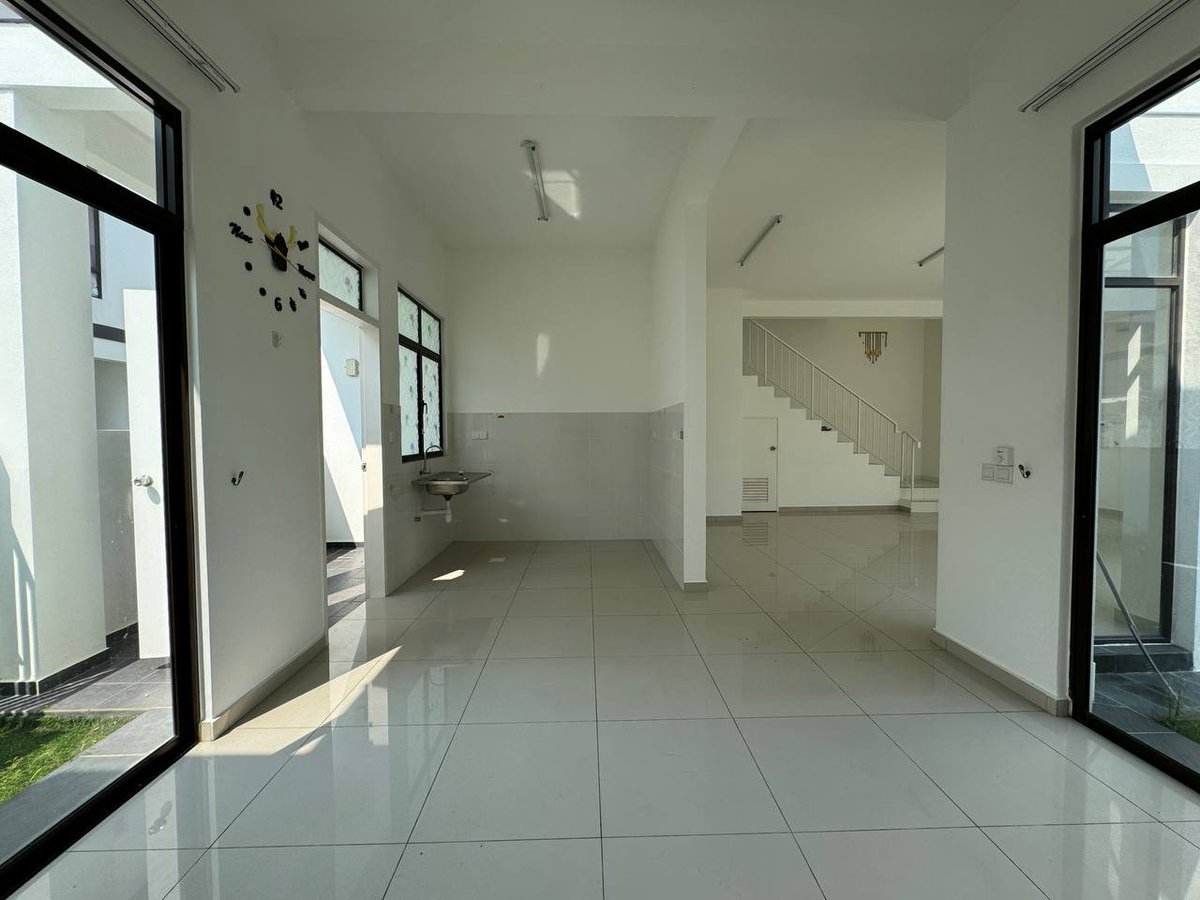 ZJafre's tweet photo. WTS‼️

Cheapest 2 Storey Terrace Garden (Type B) Avenham Garden, Bandar Puncak Alam

Asking Price : RM 720K Nett 

Zubir Jafre | 01157827805
Real Estate Negotiator
IQI Realty https://t.co/heBIXajSqk