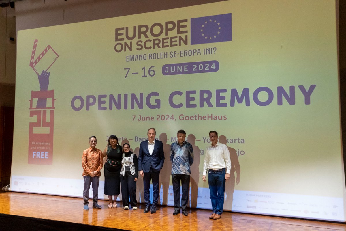 OKlauLekik's tweet photo. https://t.co/2wF9j6SkaW
Media partner for @EuropeonScreen
🌐 Library Post
#librarypost #oklstreetlibrary #EoS2024 #unieropa #film #festivalfi https://t.co/ipfzRmuUKP