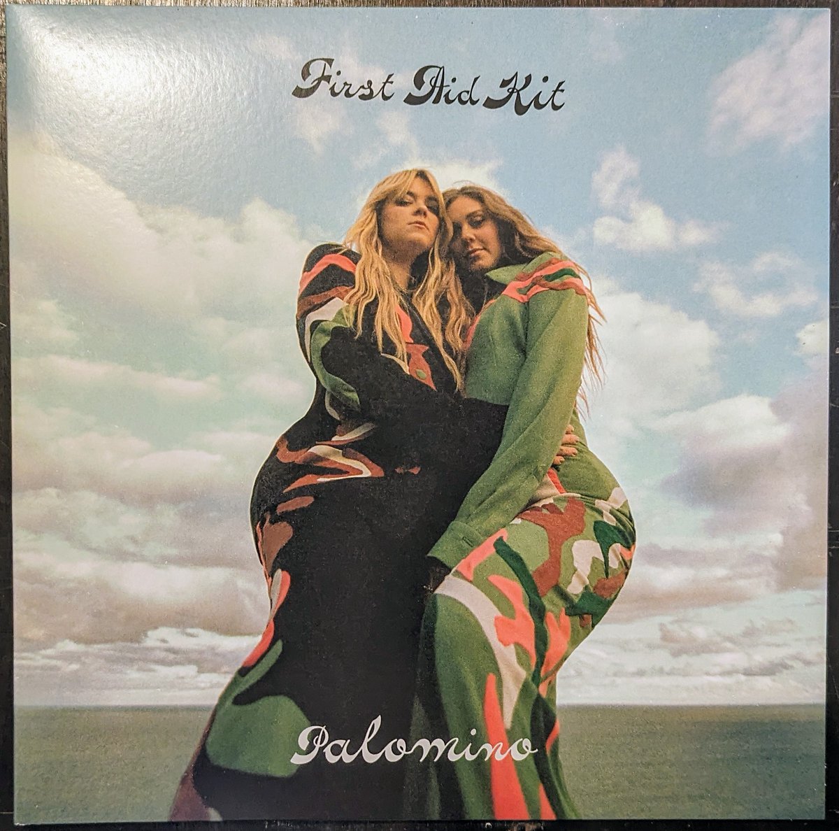 chonk34's tweet photo. On the turntable:

Palomino by @FirstAidKitBand https://t.co/22t5cSSQzq