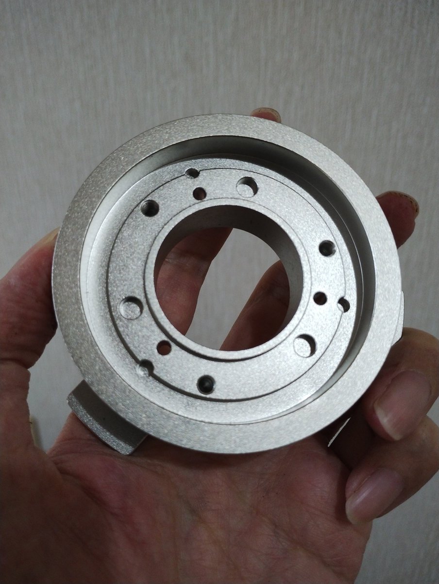 moroishi's tweet image. 刃を外したら、謎の穴があるんですけど、もしかしてマグネットタイプ開発してます？　#p64