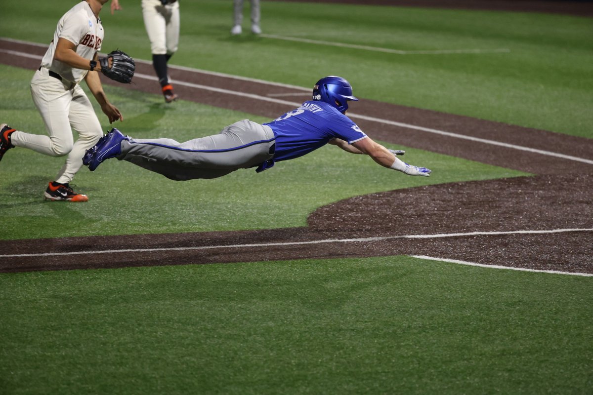 UKBaseball's tweet photo. Never seen Superman and @NolanMcCarthy9 in the same room 🤷‍♂️

#WeAreUK x #RoadToOmaha https://t.co/mjxpsHsE7m