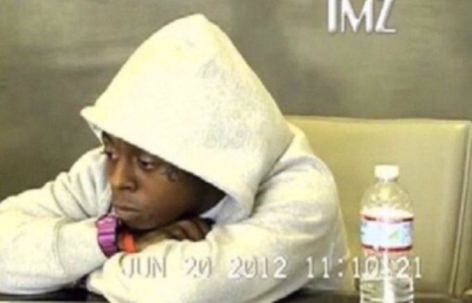 DripArab's tweet image. another night without cuddles or kisses