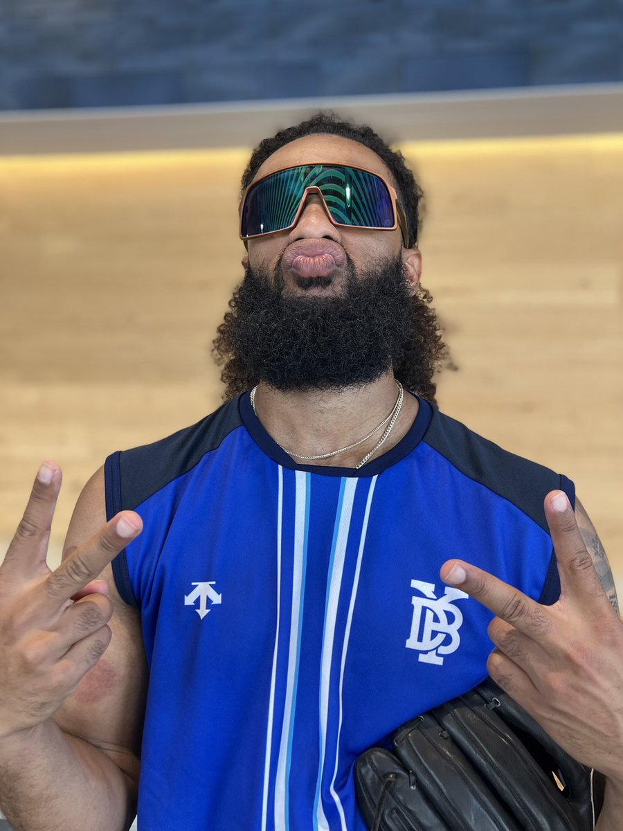 横浜DeNAベイスターズジャクソン選手スパイク