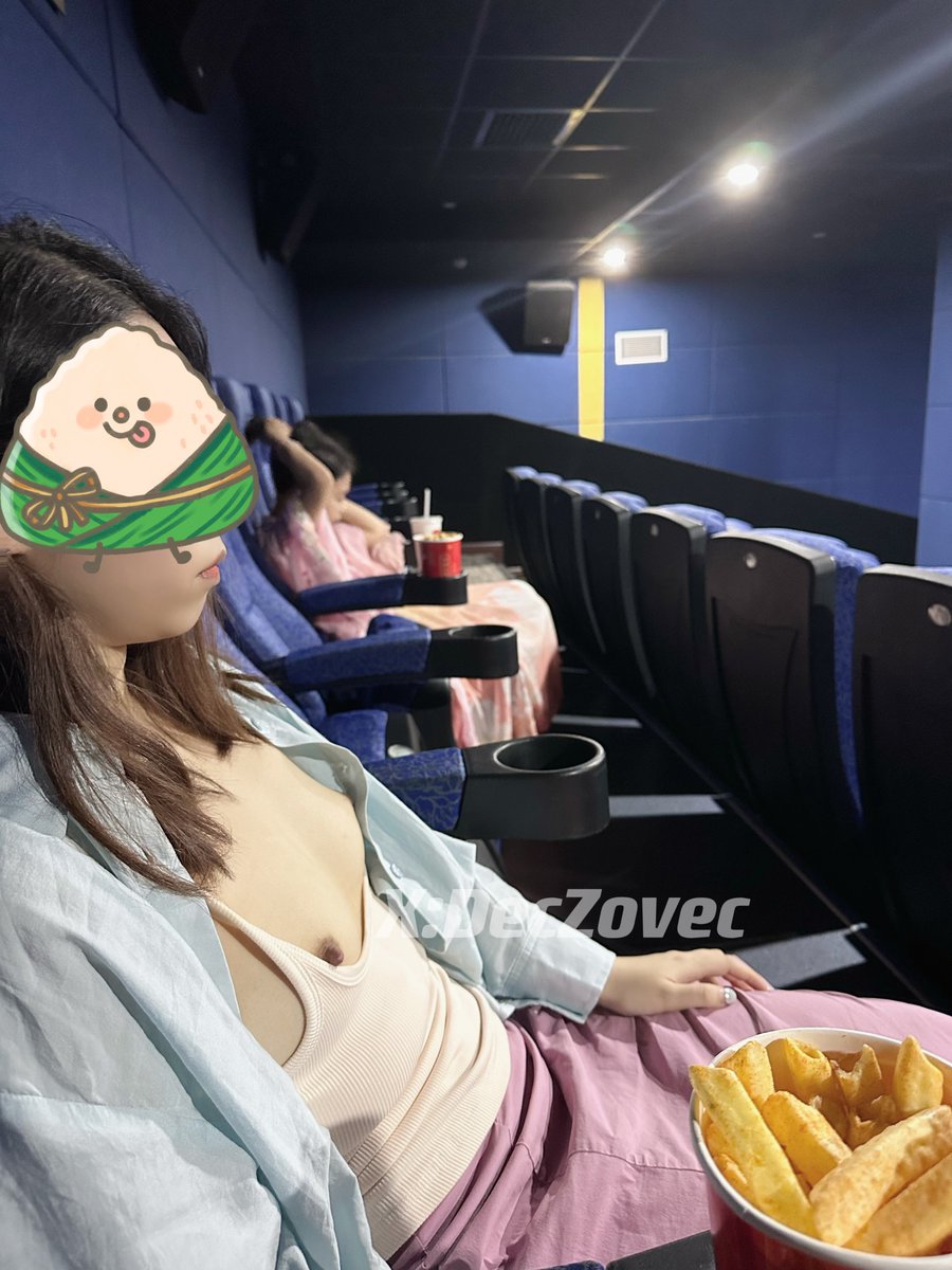 黄推福利内容 - DecZovec.🍄的精彩图片 福利姬DecZovec.🍄分享的黄推图片3 - 网红私拍内容