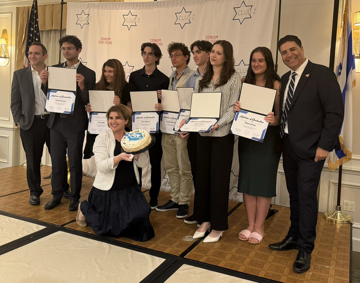 ShaharAzani's tweet photo. When you meet a Club Z Teen, you immediately know it: the confidence, the eloquence, the deep sense of belonging - and most of all the passion for justice, truth, Israel & the #Jewish people. 

I was honored to speak today at Club Z’s New York Graduation, where the term Am Yisrael Chai stood right before me, alive and proud, manifested in those teens.

Indeed, AM YISRAEL CHAI 🇮🇱💪🙏
@ClubZTeens 
@MashaMerkulova 
#jewsfromjudea