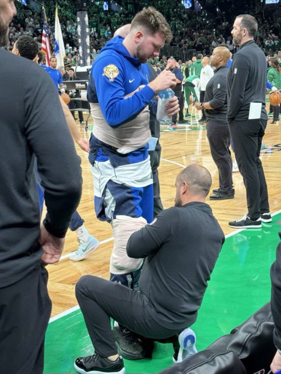Hero_OfThe_Day's tweet photo. The guy looked like this before the game, then went out, and became the youngest player in NBA history to EVER record a 30 point triple double.

Yes, he is the best basketball player in the world. https://t.co/iLSHkmIGBg