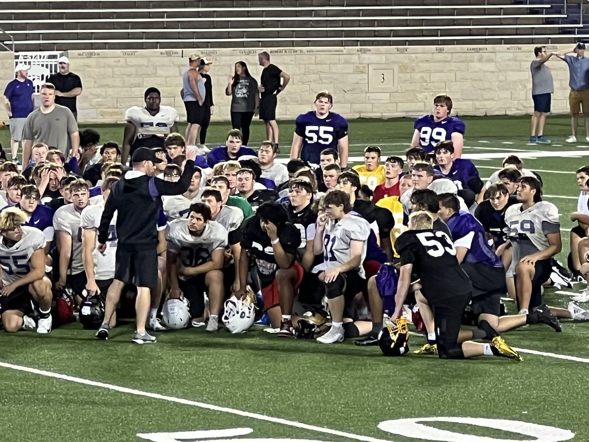 HunterNewberg's tweet photo. Had a good camp in manhattan today. Enjoyed being able to see K-State’s campus and stadium https://t.co/ZM0cy1dxsh