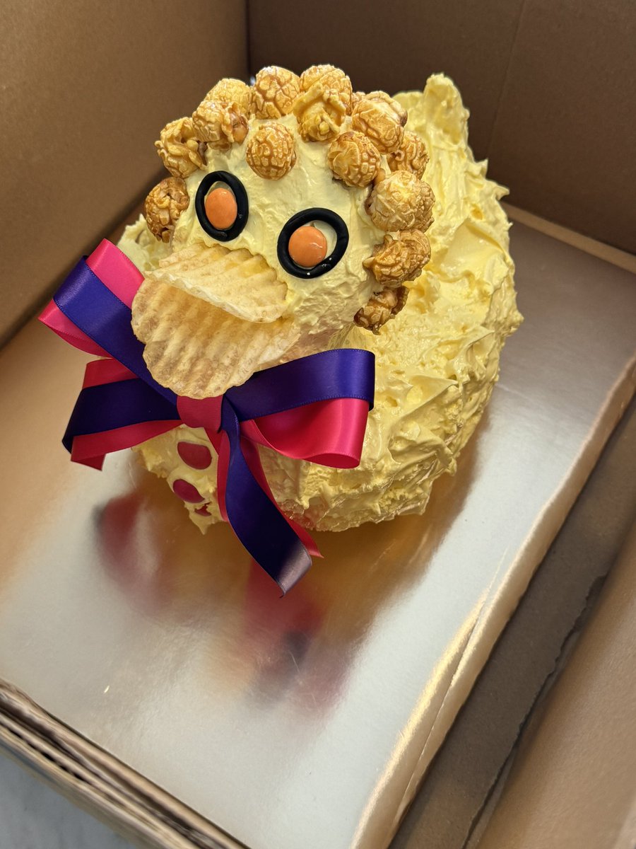 Goughy30's tweet photo. Look what just arrived for our impact card launch tomorrow.
Created by the original inventor- Agnes Lee
This iconic #Duckcake has its own @OfficialBlueyTV episode- iโd love to get Agnes on one of those episodes:)
https://t.co/mkmPfRQQ7T https://t.co/2I33TfA62H