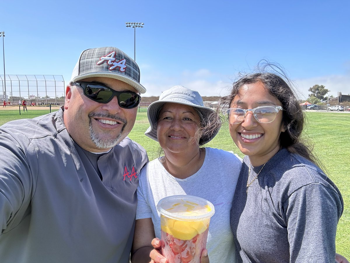 Tony Bustos tweet media