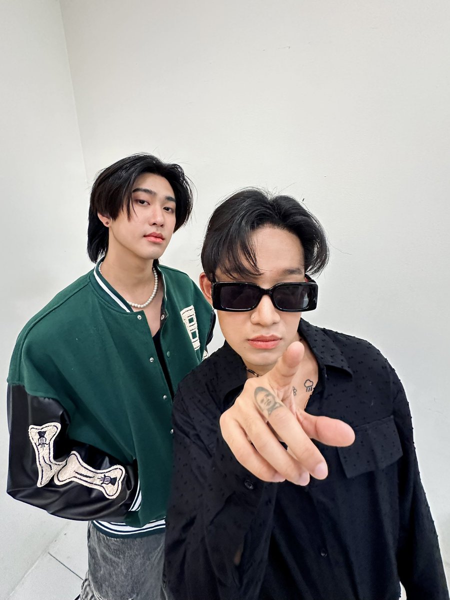 northy_th's tweet photo. ขอบคุณงาน #SurPride ที่ชวน #NORTHY มาแจกความม่วนให้ทุกคนเมื่อวานนี้ 🏳️🌈💙💛 Happy Pride Month kubbb https://t.co/PLZQCPSYT8
