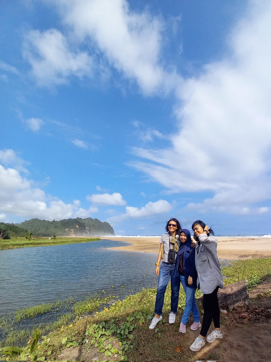 shaLluvia's tweet photo. akhirnya jumpa lagi ya, juon @roro_asyu, setelah 100 hari. 😘 https://t.co/gPsYFLGaab