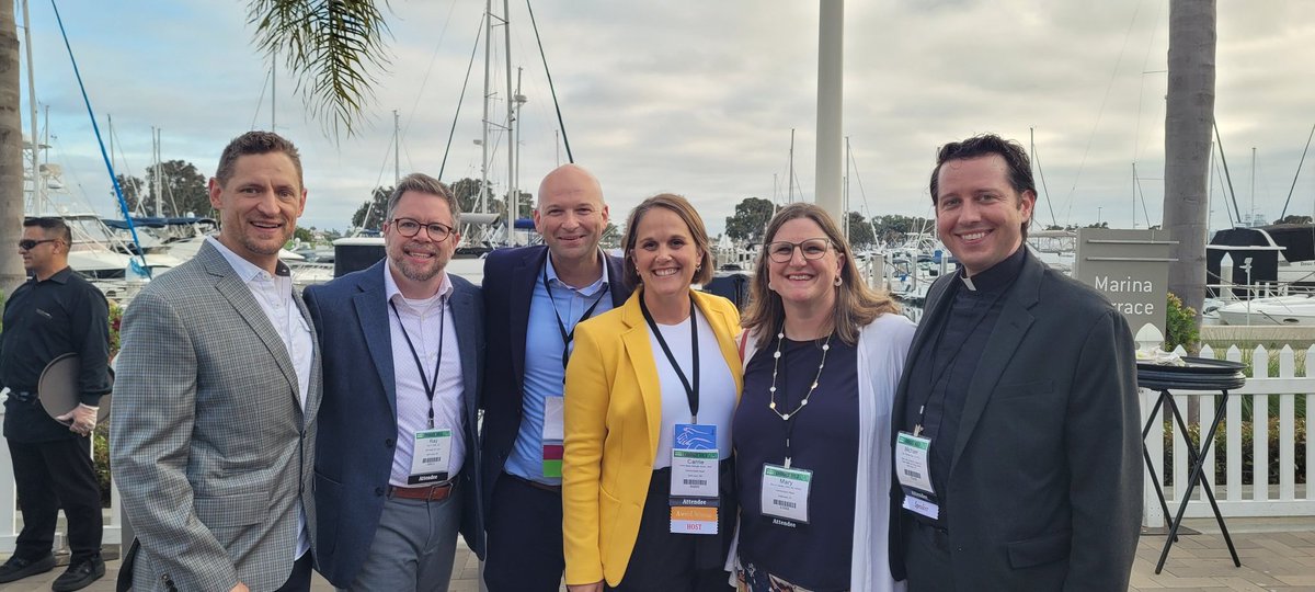 maryhoman's tweet photo. @SLU_Official @slualumni theology classmates well represented as leaders in #catholichealthcare at @TheCHAUSA Annual Assembly #2024CHA @commonspirit @SSMHealth @loyolabioethics @slucphsj https://t.co/csFrY3q8kJ