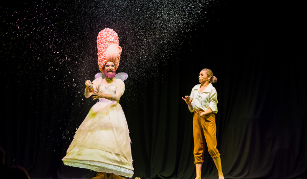 Show News 🚨 Dizney in Drag: Once Upon A Parody comes to Underbelly Festival London!

A riotous parody of fairytales lovingly updated with a queer spin, self-acceptance and sex toys

📆 4–14 July
📍 @underbellyfest at Cavendish Square

Find out more 👉 mailchi.mp/run-riot.com/d…