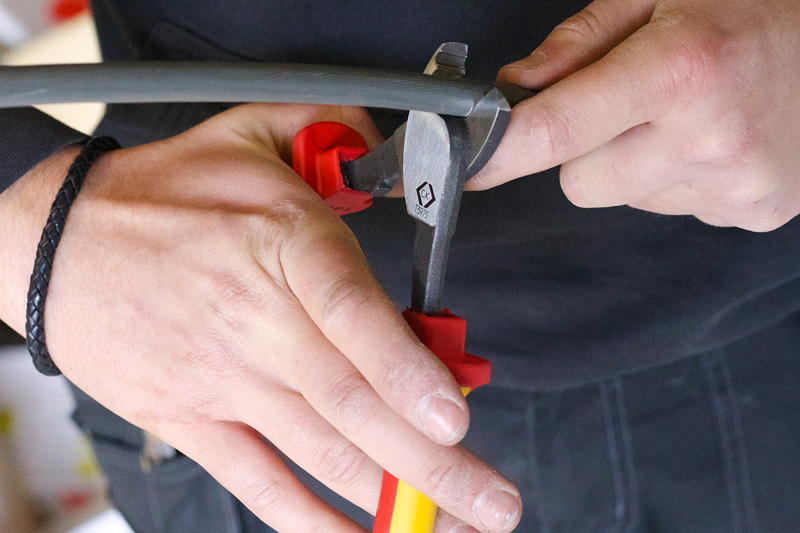 proelectrician's tweet image. C.K Tools Latest Premium Tool Launch

C.K Tools is helping professionals in their everyday work with the launch of its T3973 VDE Cable Cutters.

Find out more here - bit.ly/3KwQxgf

@CK_Tools #cablecutters #handtools #premiumtools