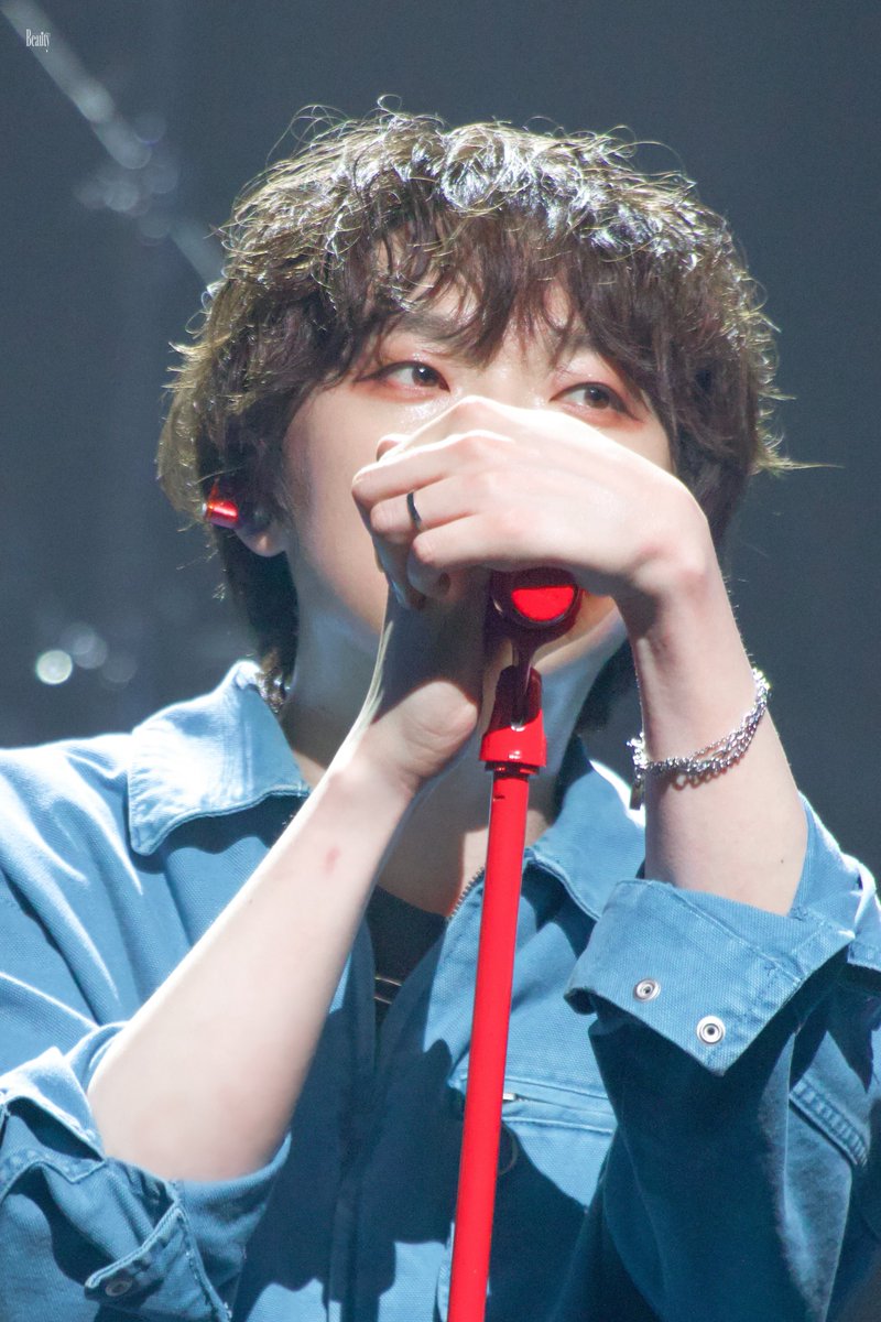 240609 NNL 대구

섬섬옥수 너머 보이는 빼꼼 고양이

#PITTA 
#강형호 
#피타밴드
#PITTA_Band