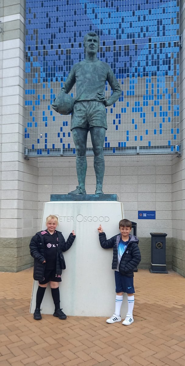stevie1w's tweet photo. We had a brilliant time at @socceraid when it was announced to be at stamford bridge kaiden and his dad (chelseas biggest fans!) had to go!! hopefully these 2 are not too tired today they did sleep all the way home 🤞  @BoothferryPS @MissLinklater https://t.co/sfFCMyMXth