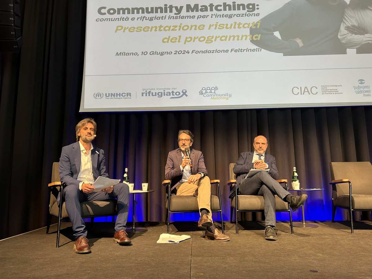 Refugees Welcome IT tweet media