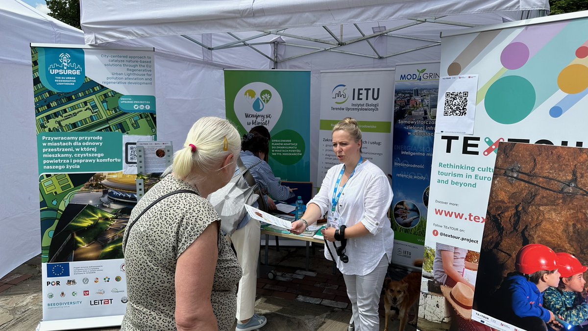IETU_PL's tweet photo. "Błękitny ekoFest" ☀️🌿- z udziałem @IETU_PL - zaprezentowaliśmy projekty @UPSURGE_H2020 @tex_tour #Mod4GrIn  🌱🌍🌼🌳
#zielenmiejska #adaptacjadozmianklimatu #bioroznorodnosc #zielonainfarstruktura #retencja #zmianyklimatu #jakoscpowietrza #turystykakulturowa
@PrasoweSlaskie https://t.co/QMVkkpODdq