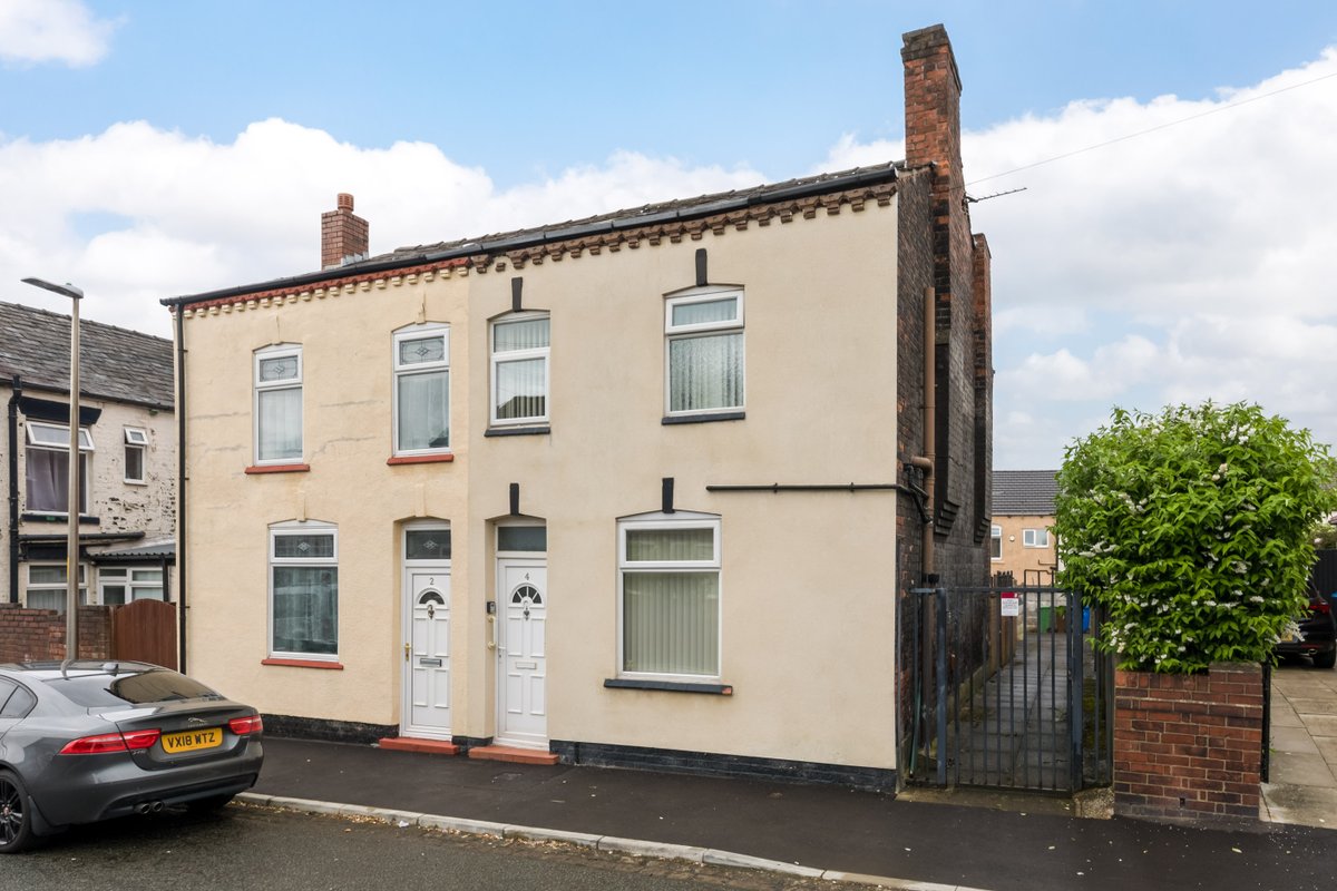reganhallworth's tweet photo. Excellent two bed, semi-detached home located in Ince, ideal first time buyers home / investment.
📌 Violet Street, Ince, WN3 4QS
💷 £95,000
📐 726 SQ.FT
🛏️ 2 Bedrooms
☎️ 01942 205555
📧 wigan@reganandhallworth.com
💻 https://t.co/UuwiyCXs6r
#RH28 #homesforsale #Wigan https://t.co/qbhNKIJ2cA