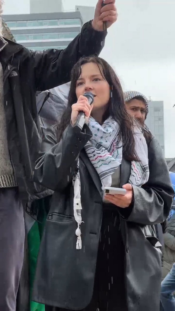 Lizzie4Withington tweet media