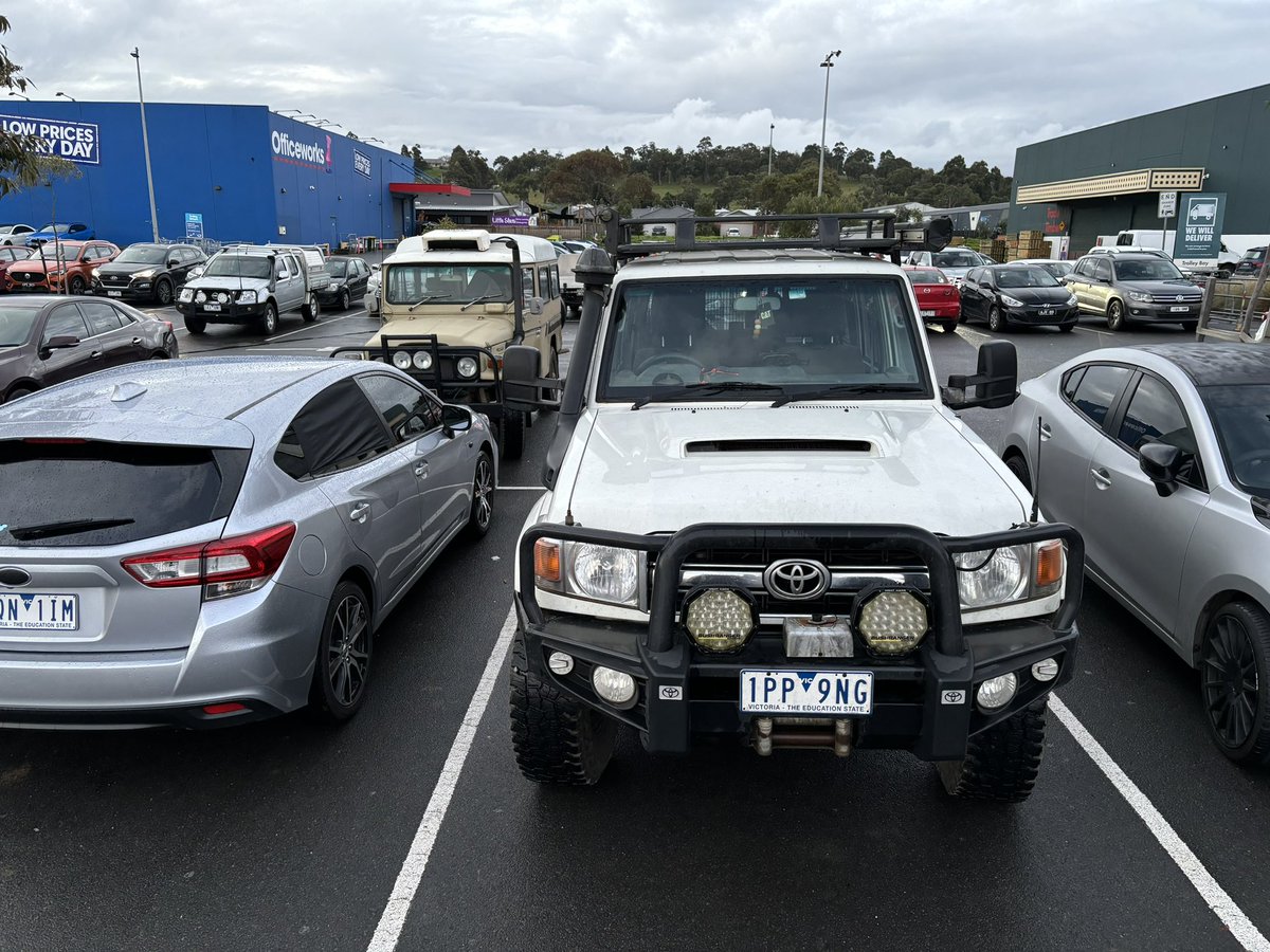 Alex Fisk tweet media