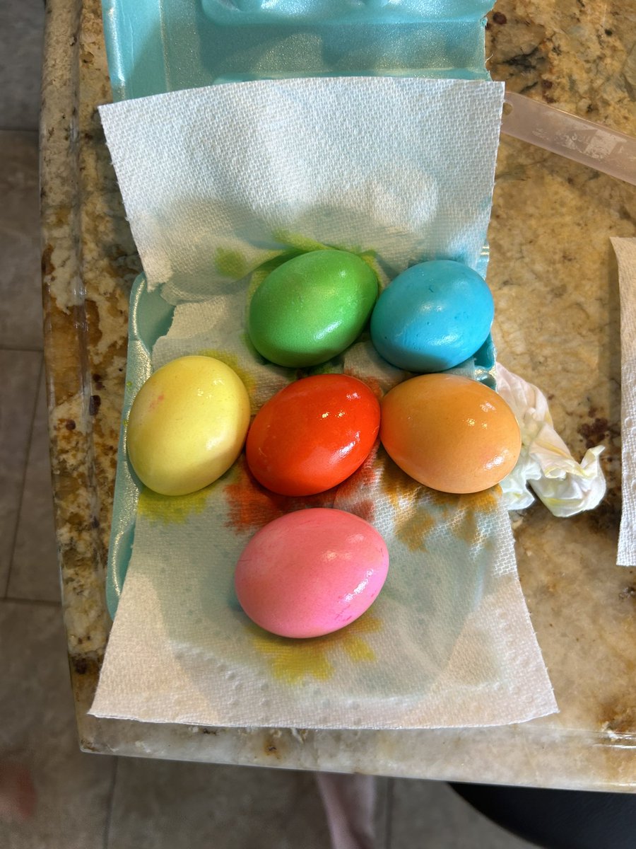 Djsolo111's tweet photo. #Loveshiseggs https://t.co/eAPCHBl8GT