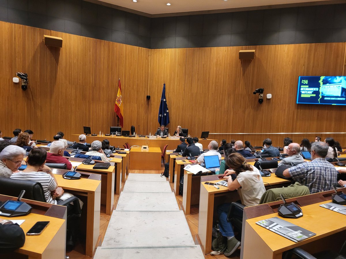 elenaravial's tweet photo. El provincial @JesuitasESP presenta en el Congreso de los Diputados el 14 informe #SJM2023CIE y agradece la presencia continuada de los voluntarios de los Cies Madrid, Valencia, Algeciras y Barcelona https://t.co/YYbZLvW1bd