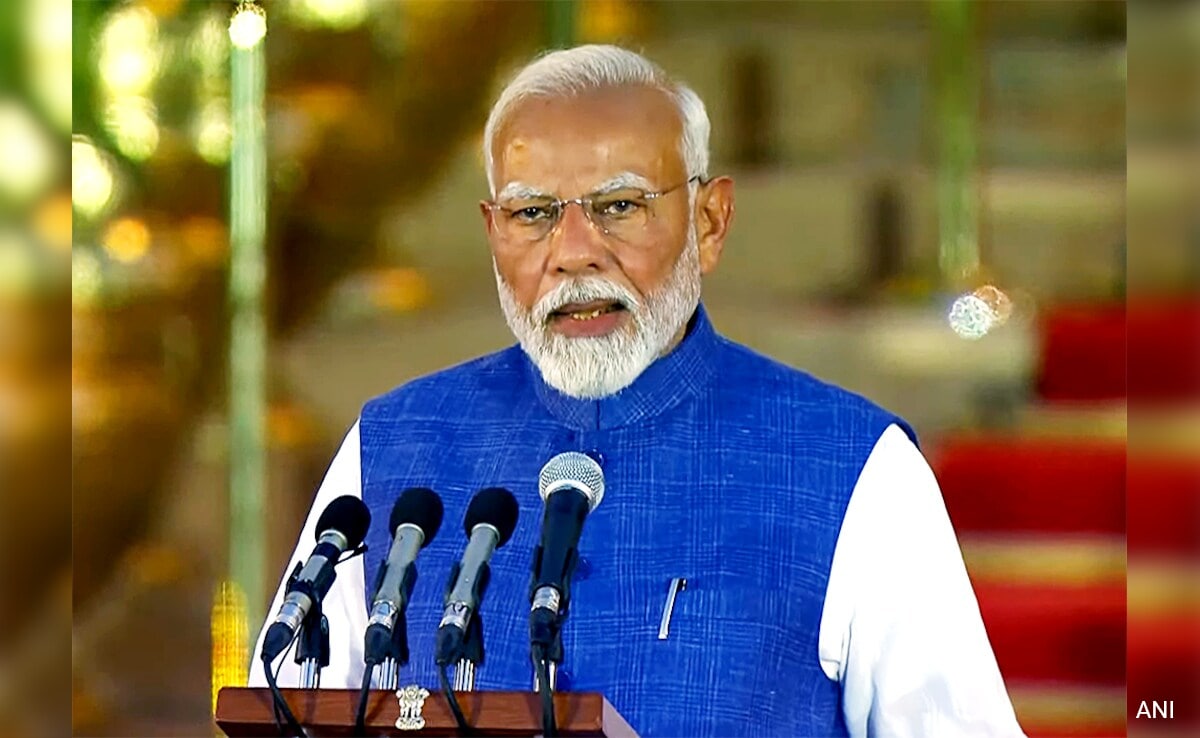 Manishkherade2's tweet photo. उत्तर अवश्य दे
अगर मोदी जी सत्ता मे ना आते और विपक्ष का कोई नेता प्रधान मंत्री बनता
तब मीडिया मे ये बात चलाई जाती की मोदी ने
सत्ता ना आणे के कारण हमला कर लोगो को मरवा दिया
जैसे पुलवामा कहा था... 🙂
#AllEyesOnReasi https://t.co/9vicwxa2cA