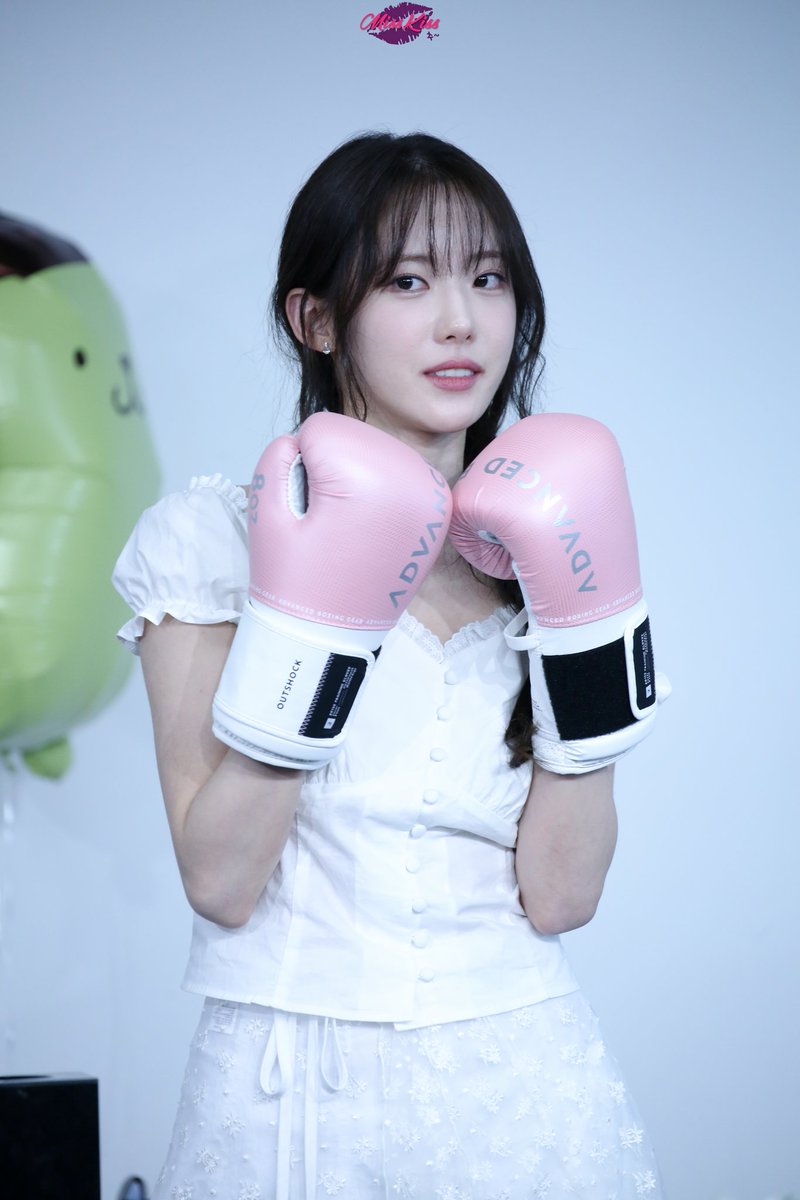 MissKissChu's tweet photo. 240530
#wjsn #luda #우주소녀 #루다

왜 복싱 해도 이쁘지? ㅋㅋㅋ https://t.co/1j2SGK1vIv