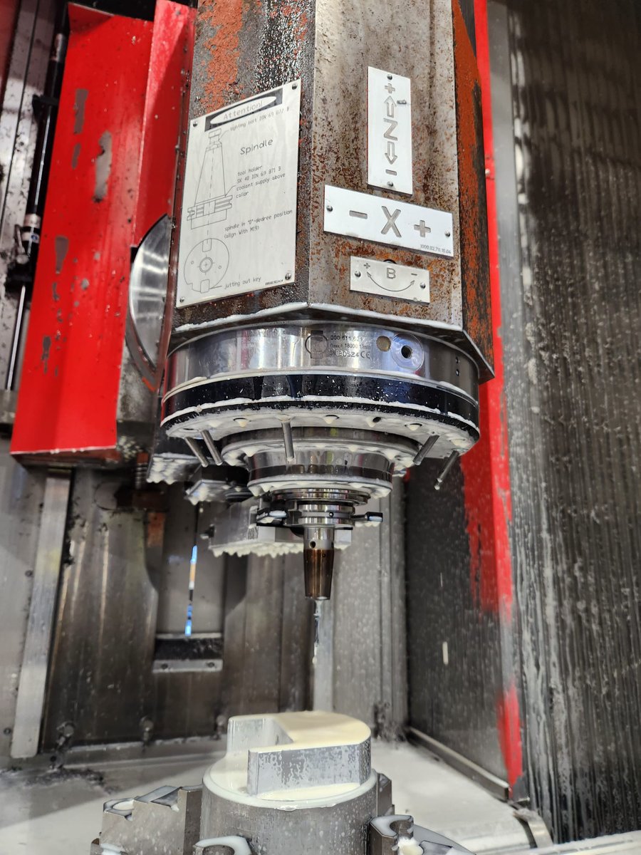 mach4metal's tweet image. 5-axis CNC machine (VMC)MATEC 30 HV X - Travel:                  3000mm
Y 800mm
Z 800mm
A -105°
B +105°
Table L 3500mm
Table W 830mm
Table  Ø 600mm
Feed rate X 48000mm/min.
Power on spindle 16kW
Speeds / ranges 18000Rpm
ATC  48
Coolant  
#mach4metal #matec