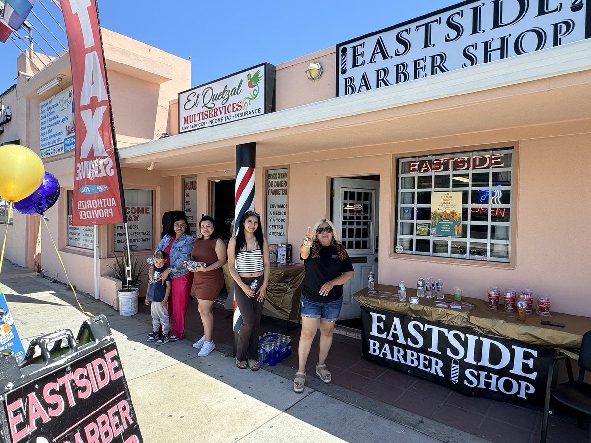 SupCindyChavez's tweet photo. #vivacalleSJ never fails to amaze us at the Alum Rock Village! My staff had a great time talking and giving out information to our residents and our local businesses!
#shoplocal #alumrockvillage #EastsideSJ https://t.co/SHo2B7XtbM
