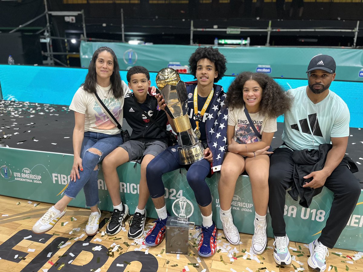 Coach Chris Brown tweet media