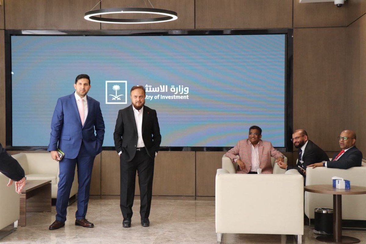 zafarsareshwala's tweet photo. Thank You So Much To The #MinistryOfInvestment #KingdomOf SaudiArabia 🇸🇦 ⁦@MISA⁩ For The Kind Courtesy And Meeting Us Saudi Arabia 🇸🇦 Is Truly A Power House Of Growth &amp; A Great Destination Of Business &amp; Investment India 🇮🇳-Saudi Arabia 🇸🇦 Relationship at all Time Best https://t.co/uoOKjQ376W