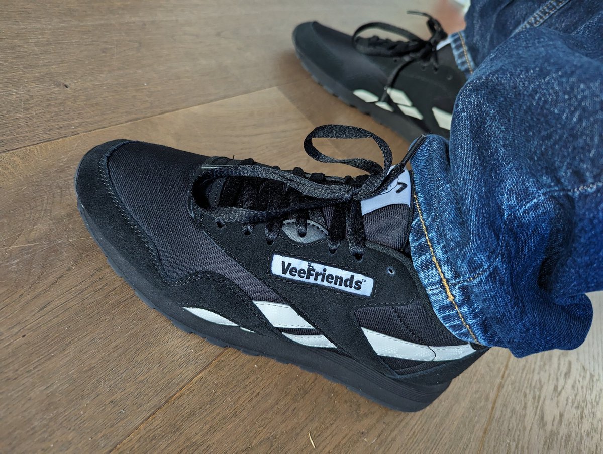 GM <a href="/veefriends/">VeeFriends</a> <a href="/garyvee/">Gary Vaynerchuk</a>