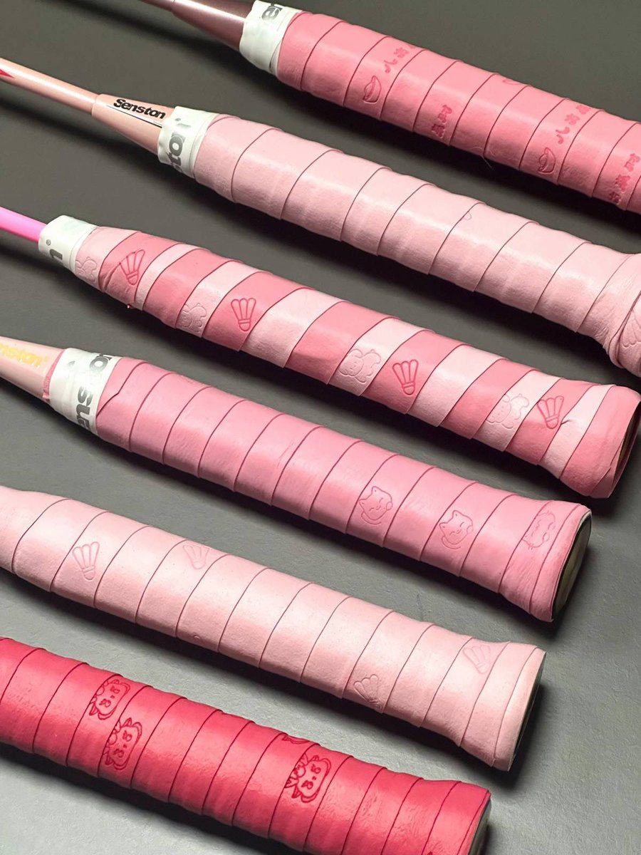 Badminton girlies, this overgrip is a must have!!!!😭🫶🏻