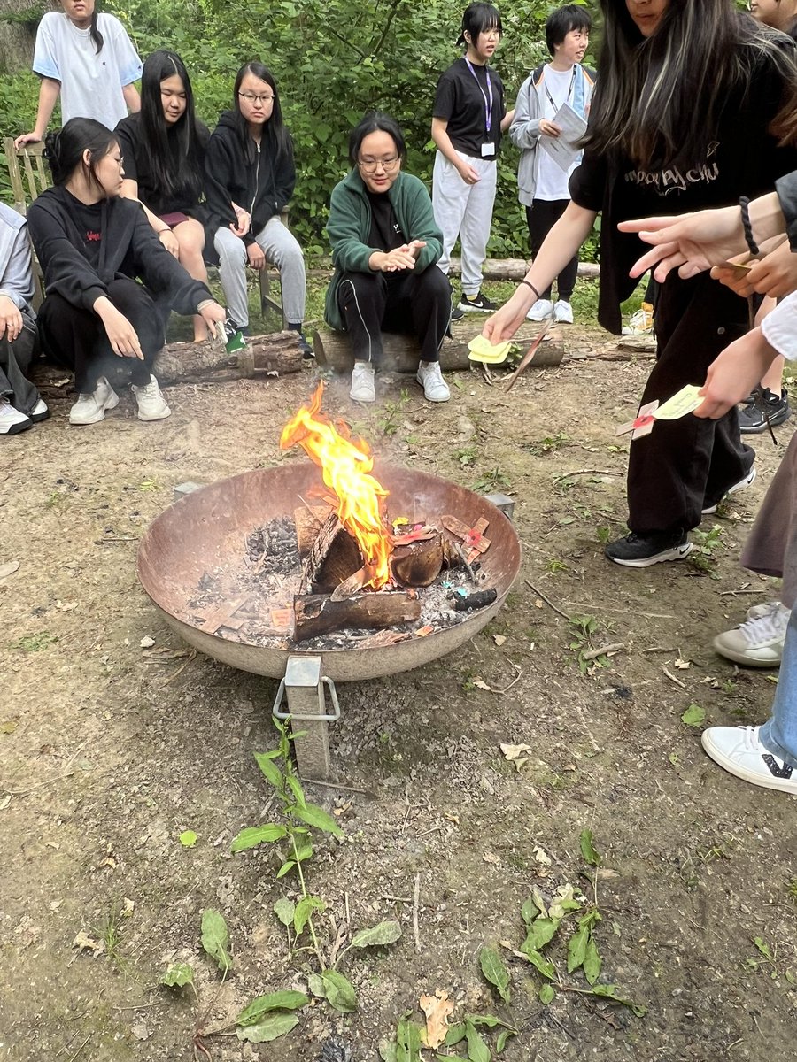 Katrina Handford tweet media