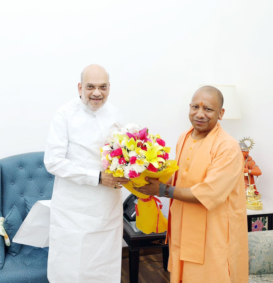 myogiadityanath's tweet photo. माननीय केंद्रीय मंत्री श्री @AmitShah जी से आज नई दिल्ली में शिष्टाचार भेंट कर उन्हें बधाई दी।

अपना बहुमूल्य समय प्रदान करने हेतु आपका हार्दिक आभार! https://t.co/ikHjePoIW9
