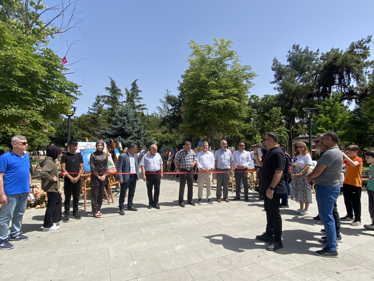 burdur_k's tweet photo. BESTE Projesi kapsamında Resim Sergimiz https://t.co/1rn4SHBDi9